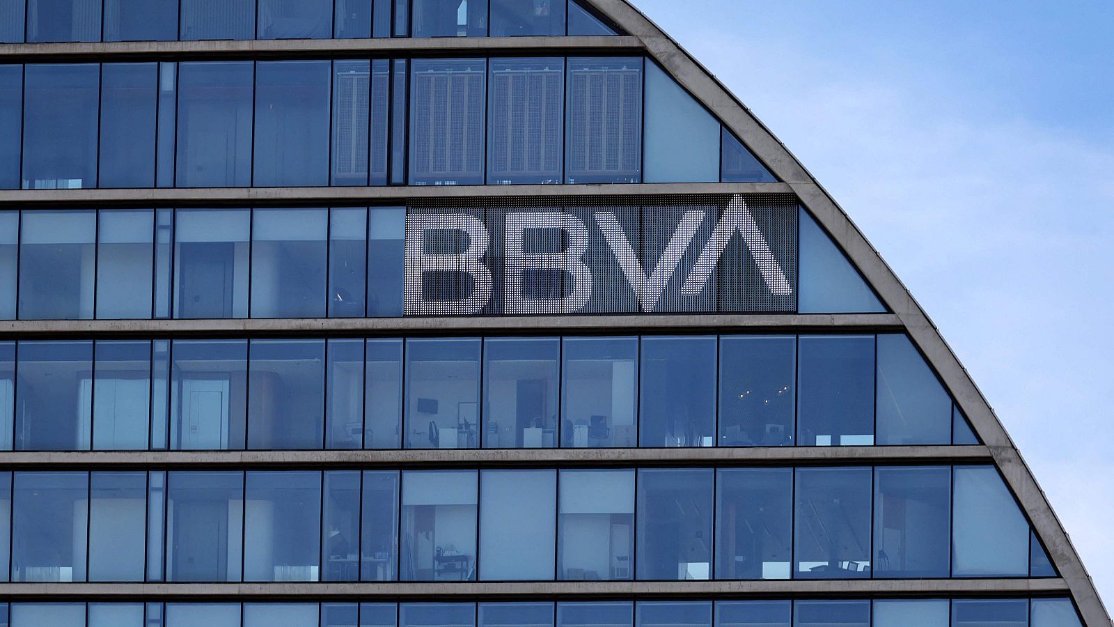 Las acciones del BBVA se disparan tras el fracaso de la opa
