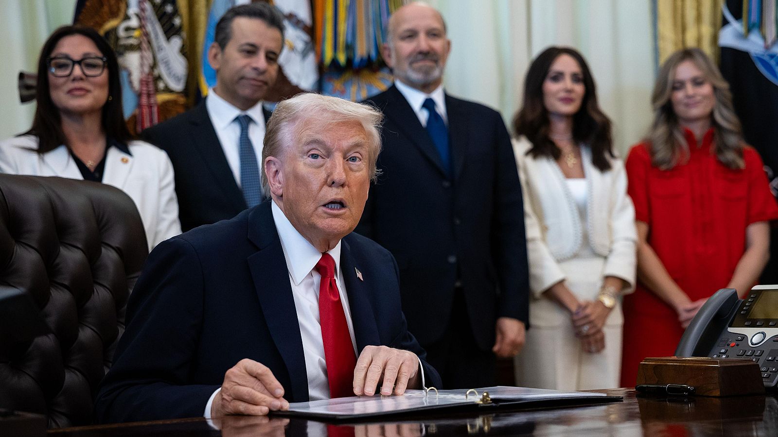 Trump firma el acuerdo para abaratar los costes de la fecundación in vitro