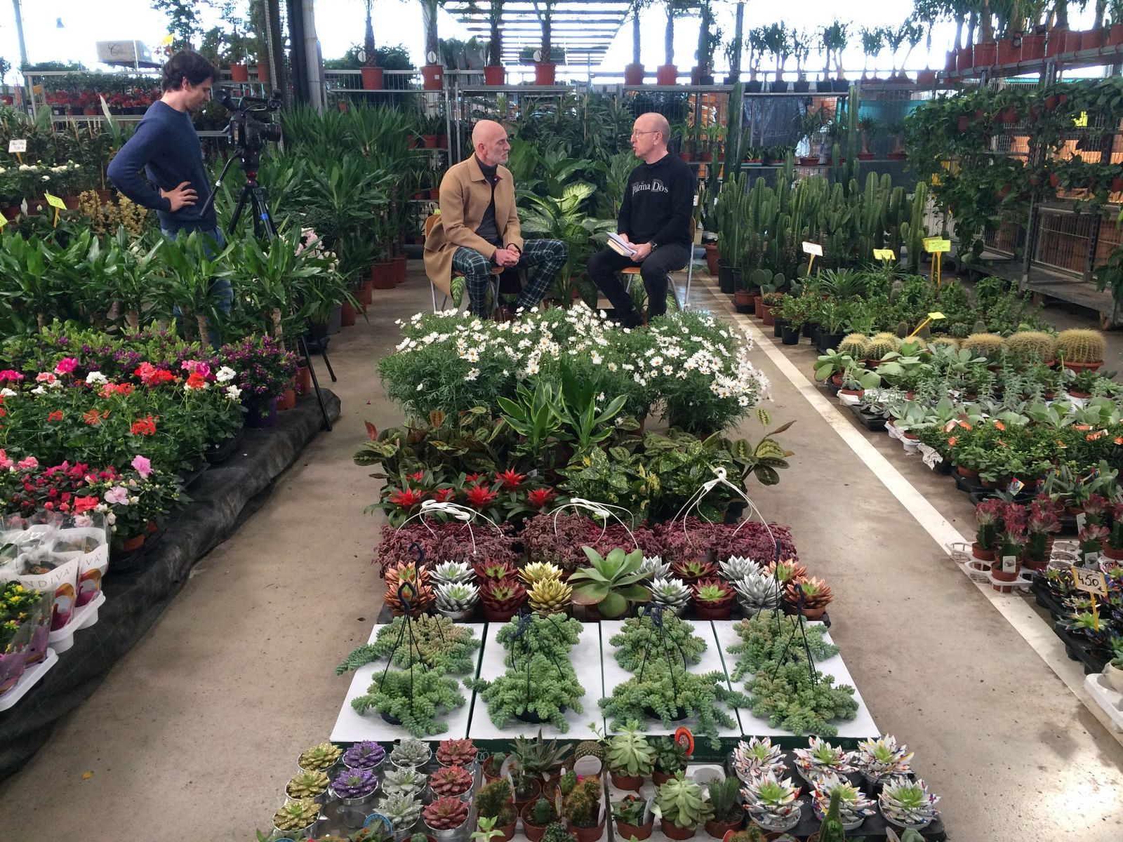 Óscar López y Alejandro Palomas durante la entrevista