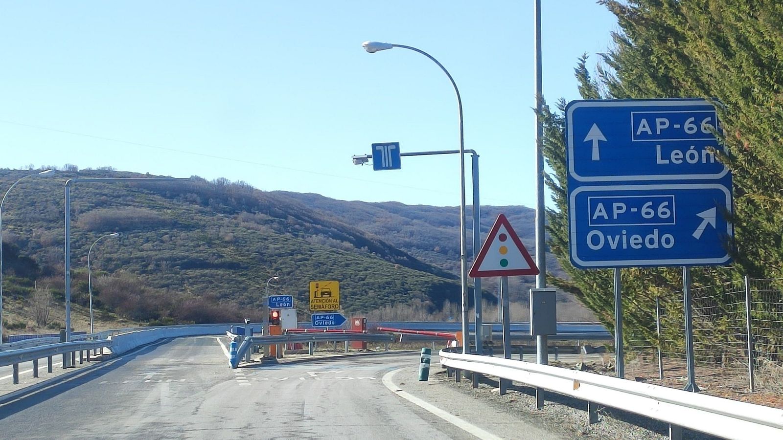 Manifestación en Oviedo para reclamar la suspensión del peaje en las autopistas AP-66 y AP-71