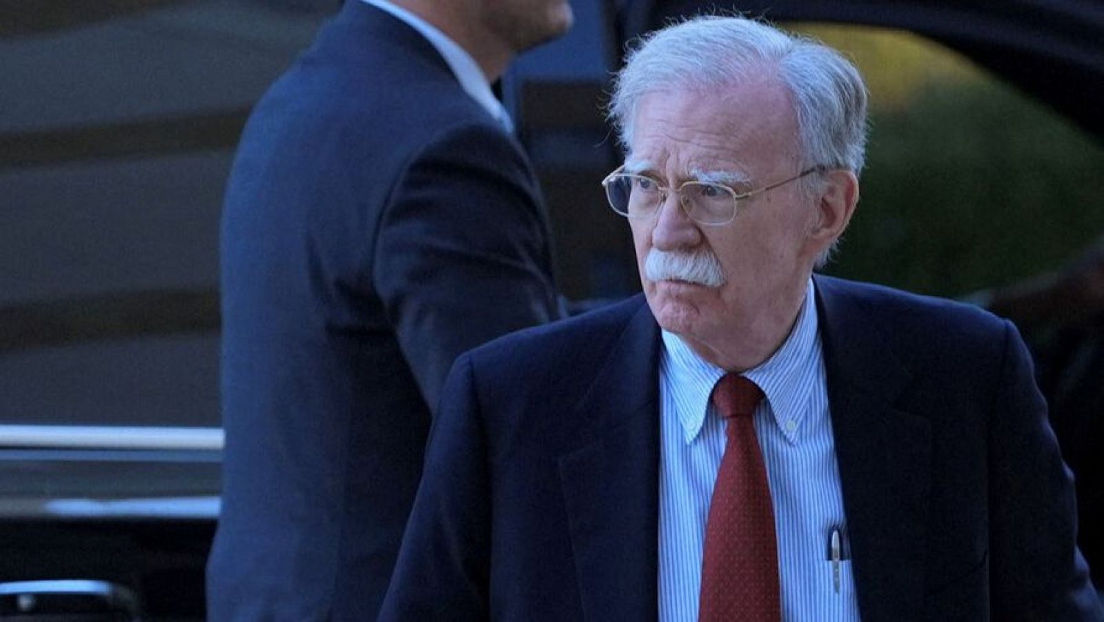 El exasesor de seguridad de Trump, John Bolton, en su llegada al Tribunal de Maryland este viernes