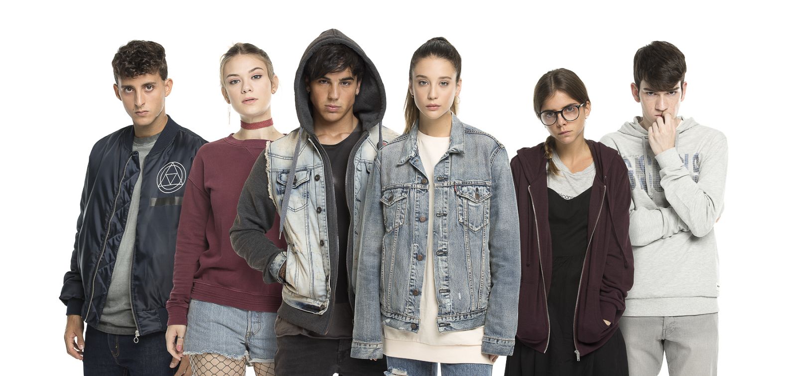 Daniel Ibáñez, Nerea Elizalde, Óscar Casas, María Pedraza, Lucía Diez y Jorge Motos, protagonizan 'Si fueras tú'