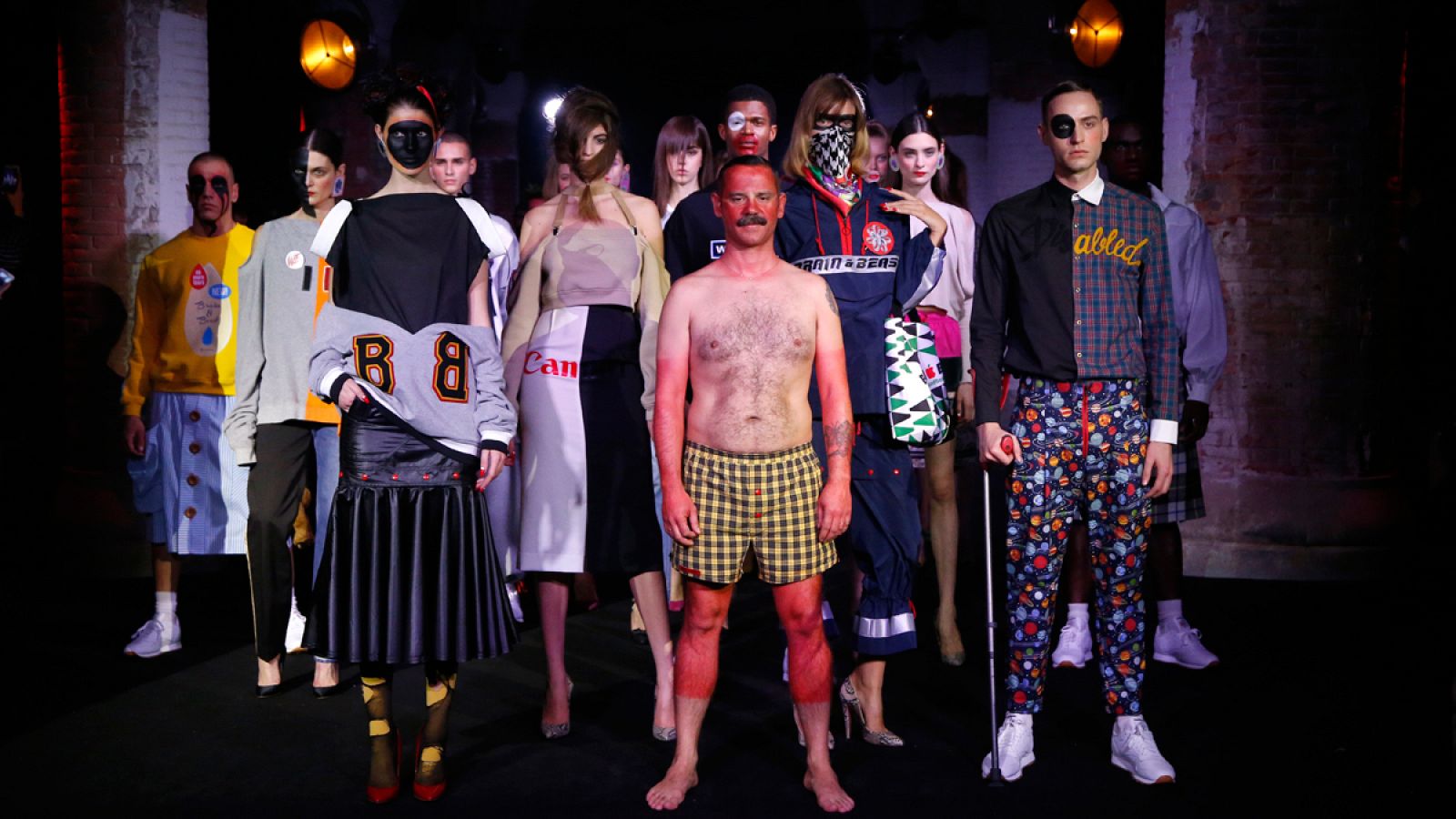 Desfile de Brain&Beast