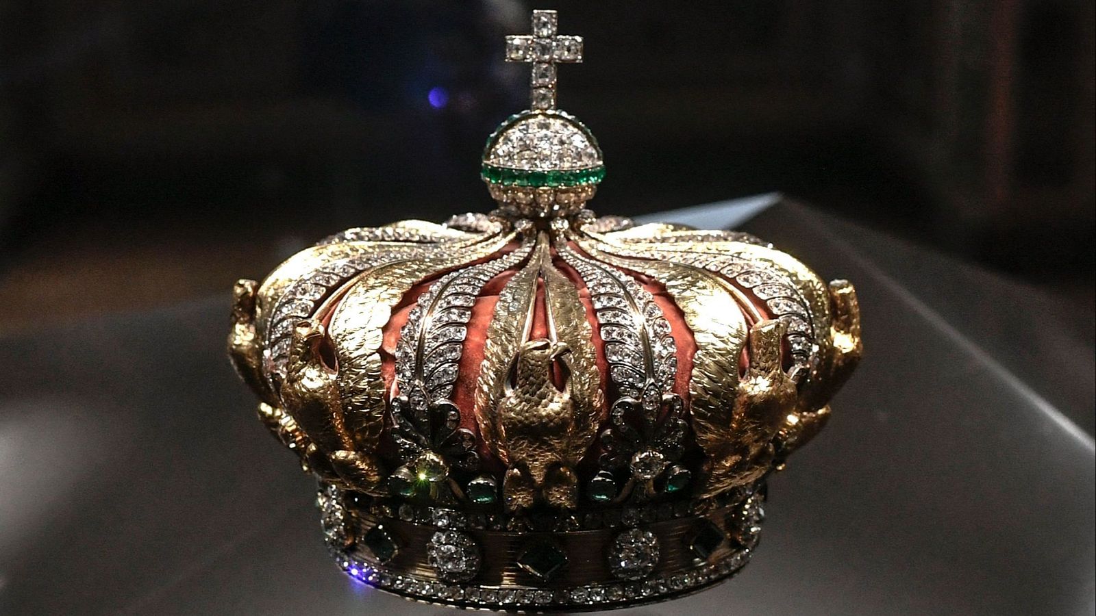 Las joyas robadas en el golpe del Louvre incluyen los diamantes de Mazarino
