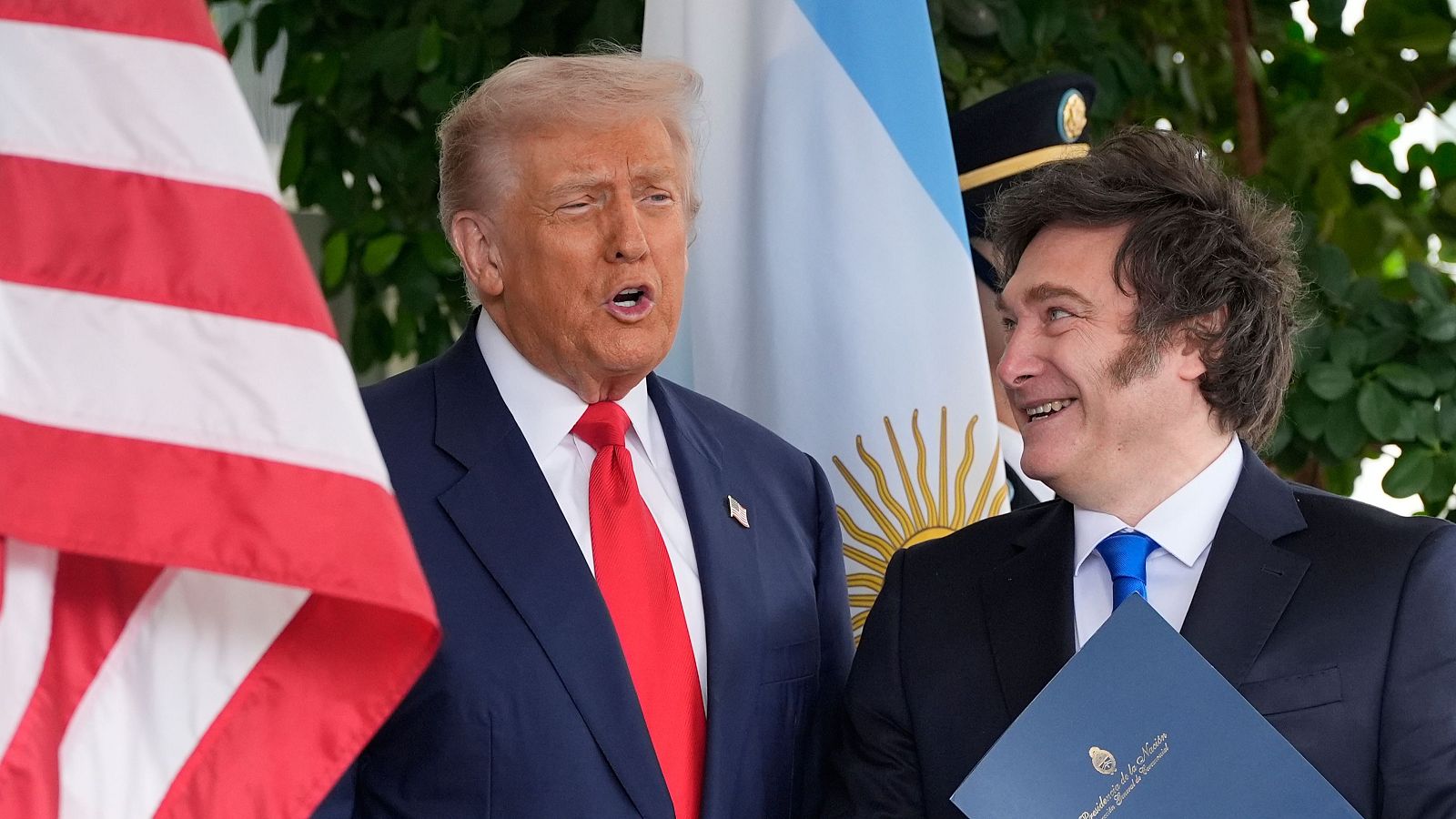 Argentina y EE.UU. firman un acuerdo de 20.000 millones de dólares para reforzar la economía del país suramericano