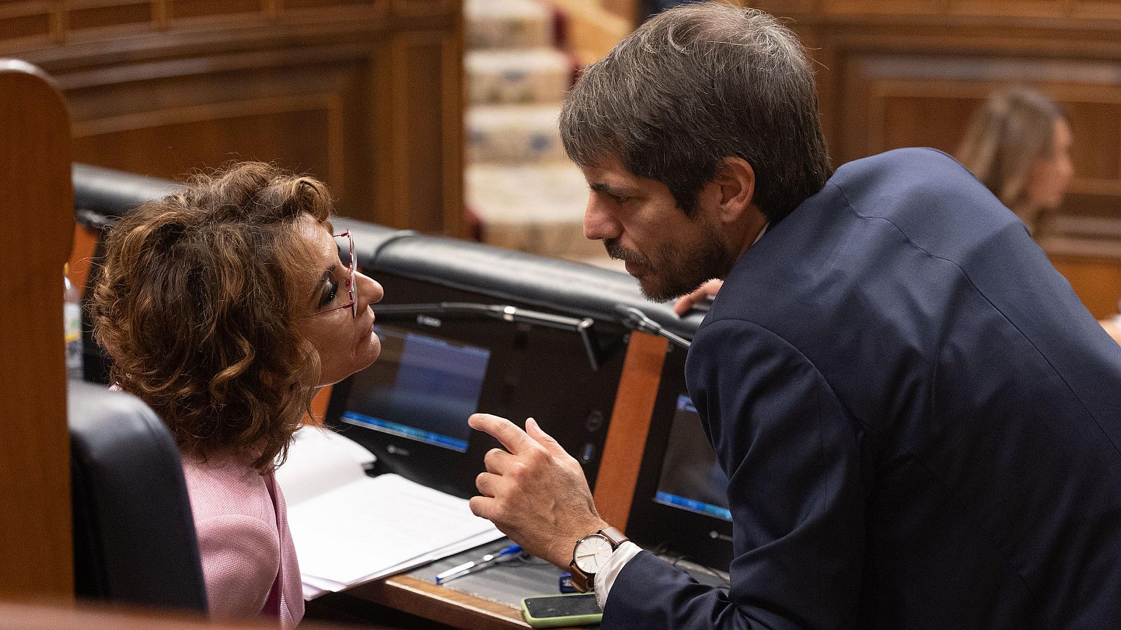 La vicepresidenta primera y ministra de Hacienda, María Jesús Montero, y el ministro de Cultura, Ernest Urtasun