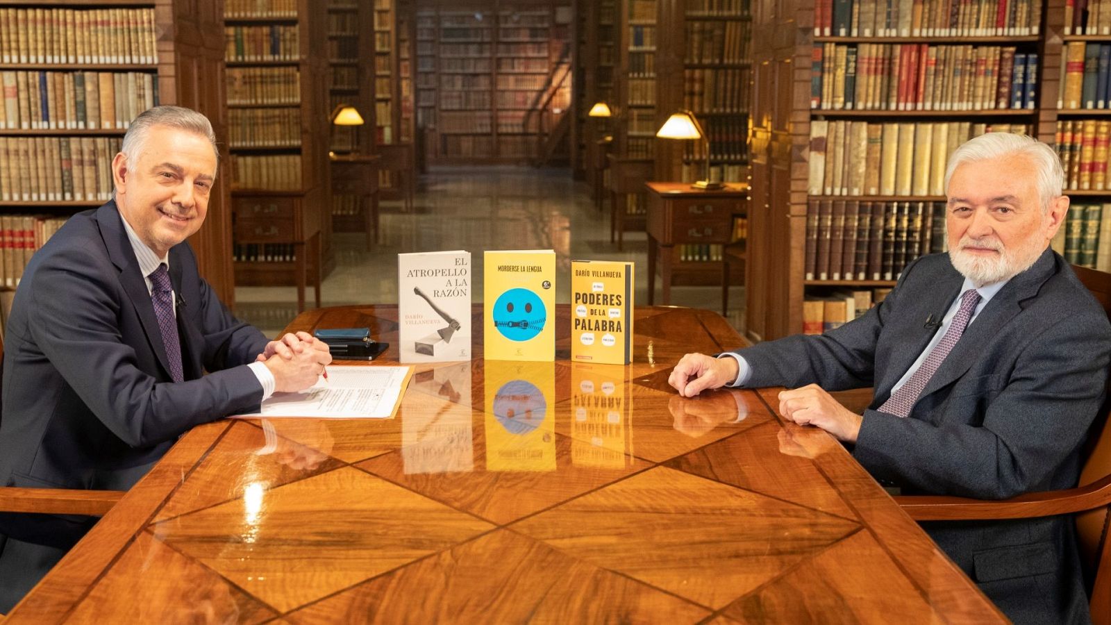 Jenaro Castro entrevista a Darío Villanueva