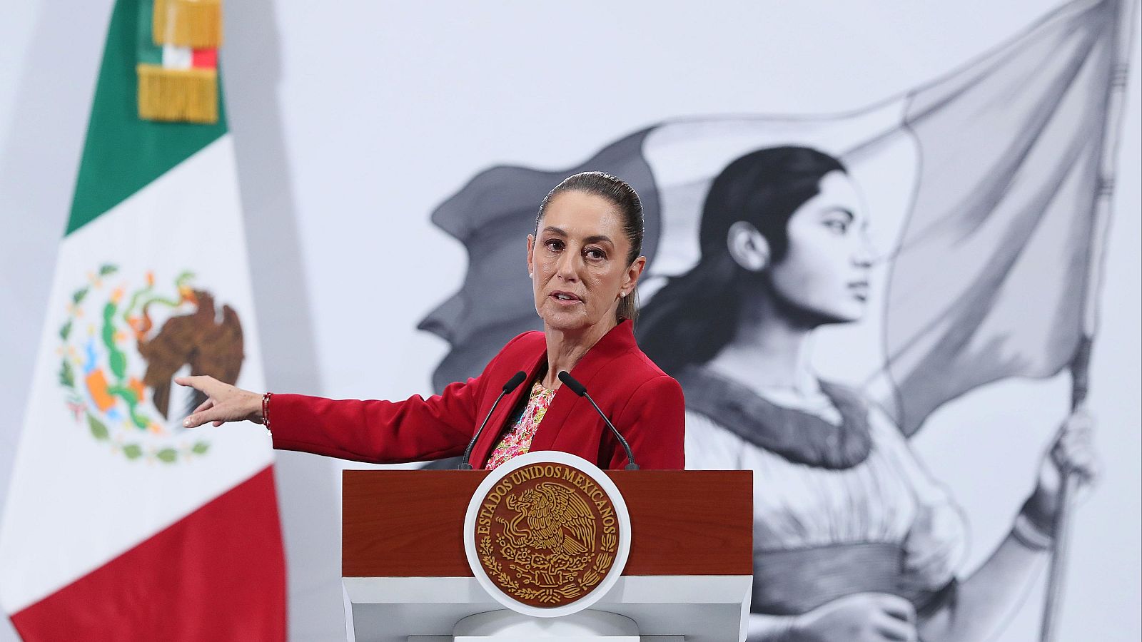 La presidenta de México, Claudia Sheinbaum, durante una rueda de prensa este lunes