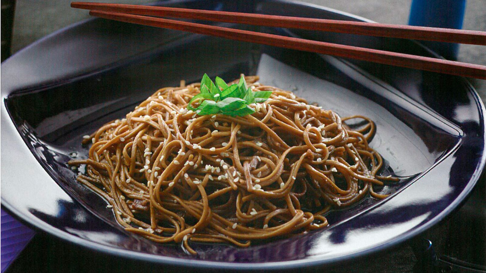 Fideos de dragón blanco. Inspirado en 'Blade Runner'