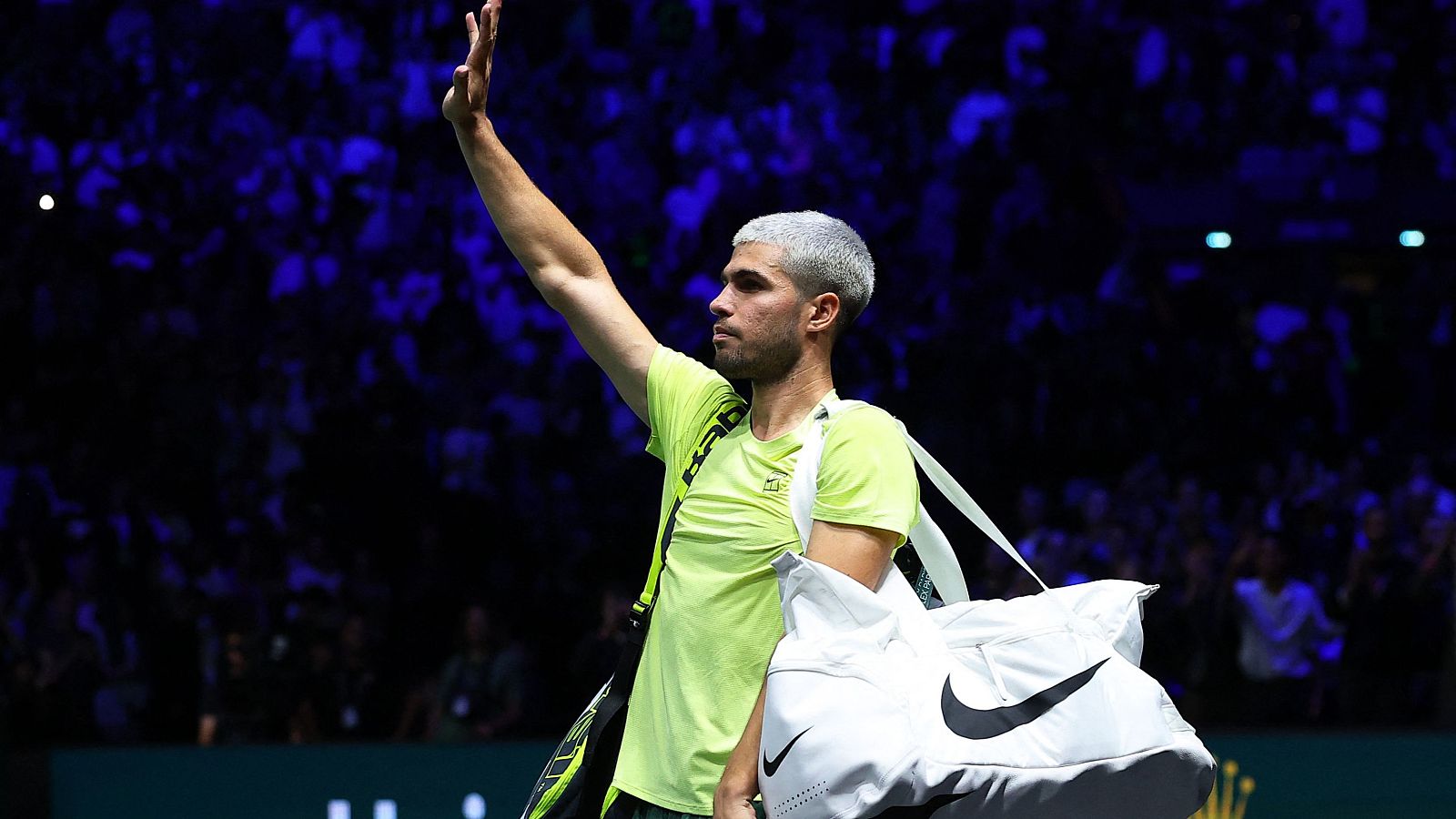 Carlos Alcaraz ve peligrar su número uno mundial en París-Bercy