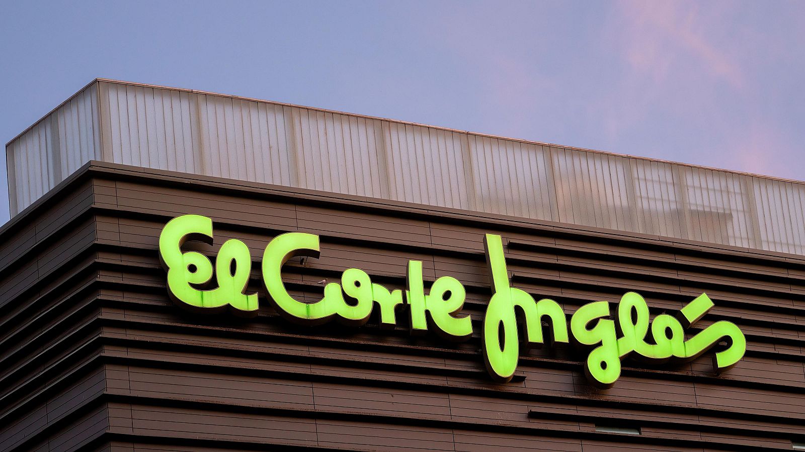 El Corte Inglés nombra director general a Santiago Bau tras cesar al consejero delegado