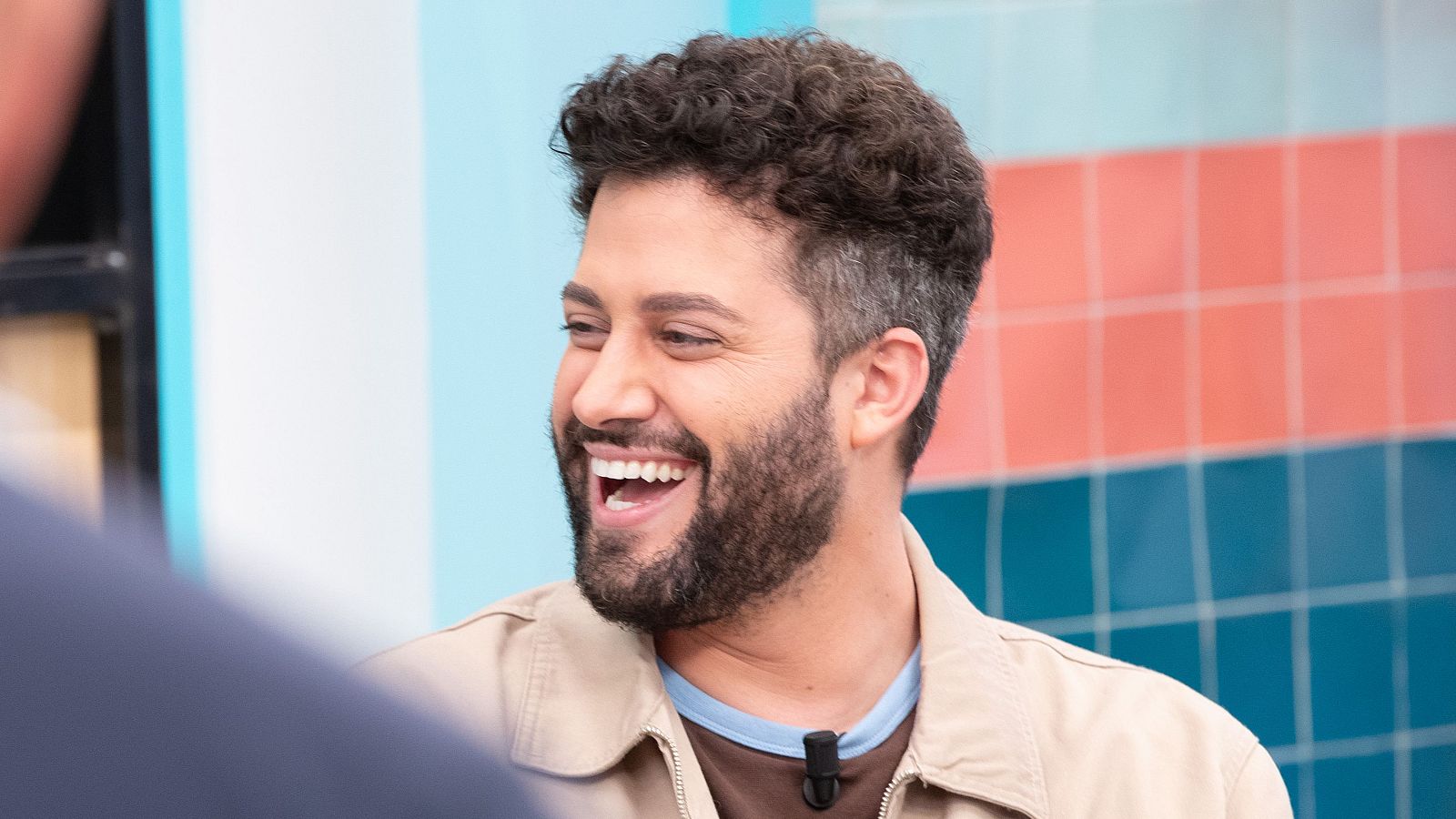 Javi Hoyos es mulla: Laura Escanes o Maria Pombo?