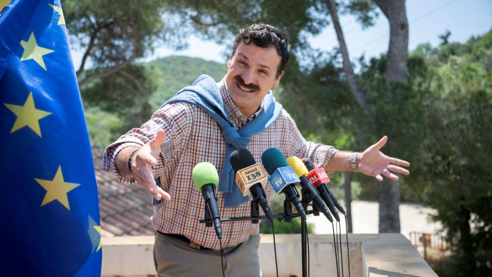 Ángel Carmona, caracterizado como el alcalde Don Ángel