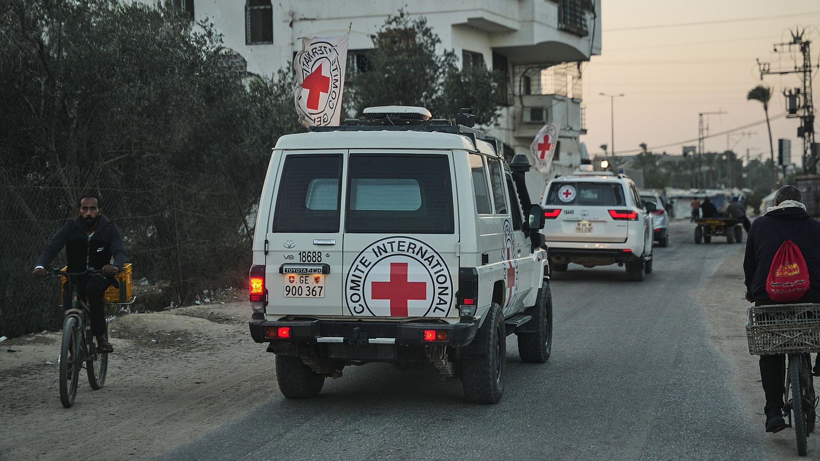 Israel asegura que los cadáveres enviados por Hamás no pertenecen a los rehenes