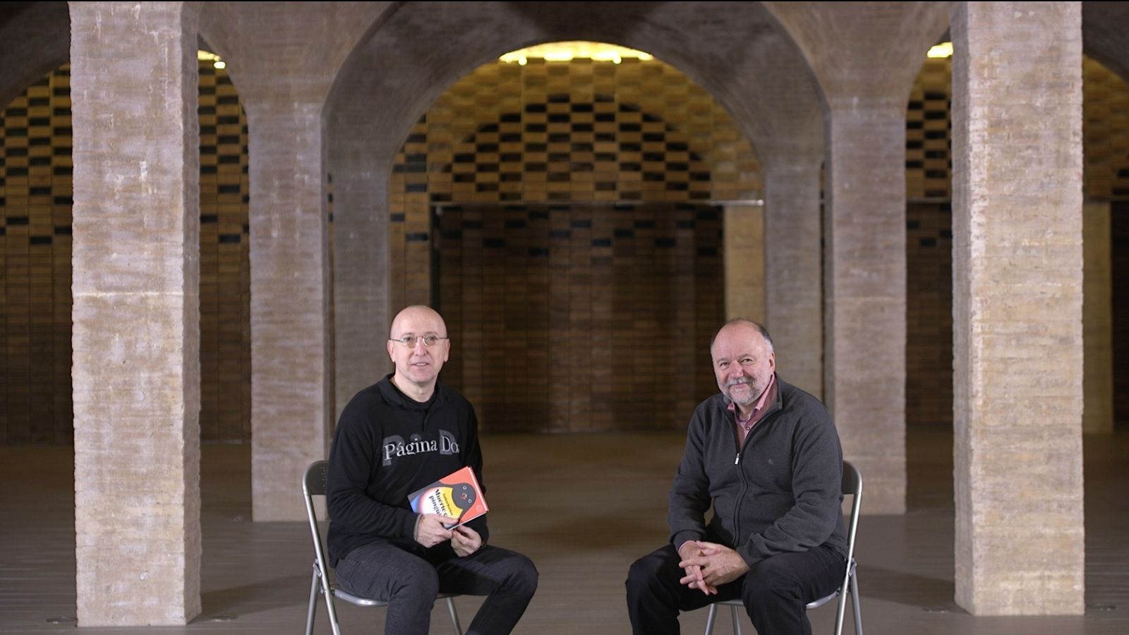 Andréi Kurkov con Òscar López