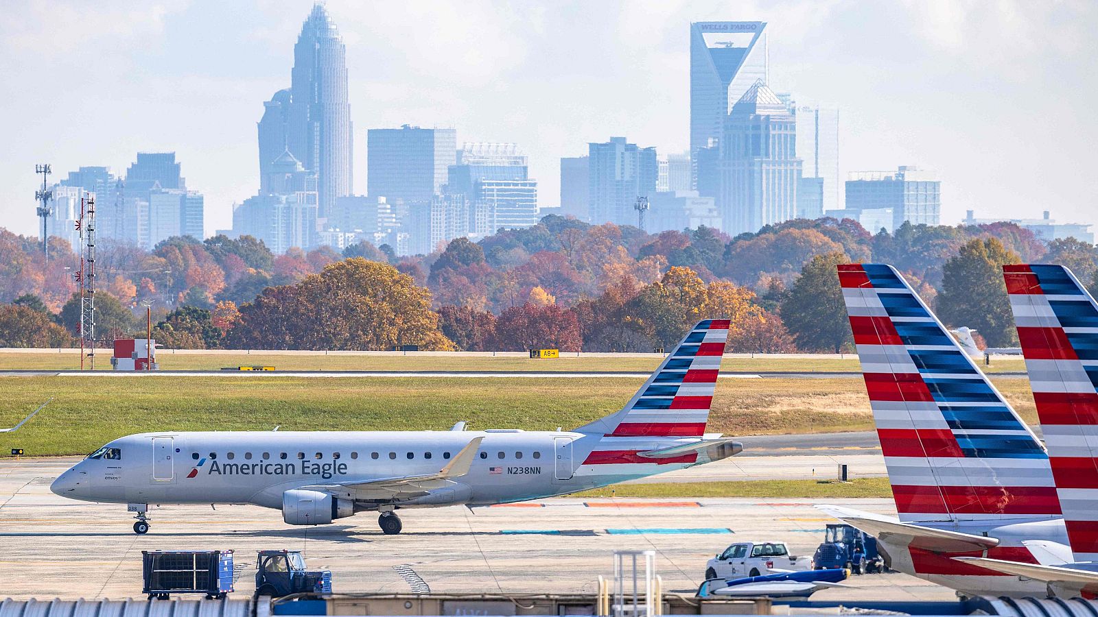 Más de dos mil vuelos cancelados en EE.UU. en un día por el cierre del Gobierno