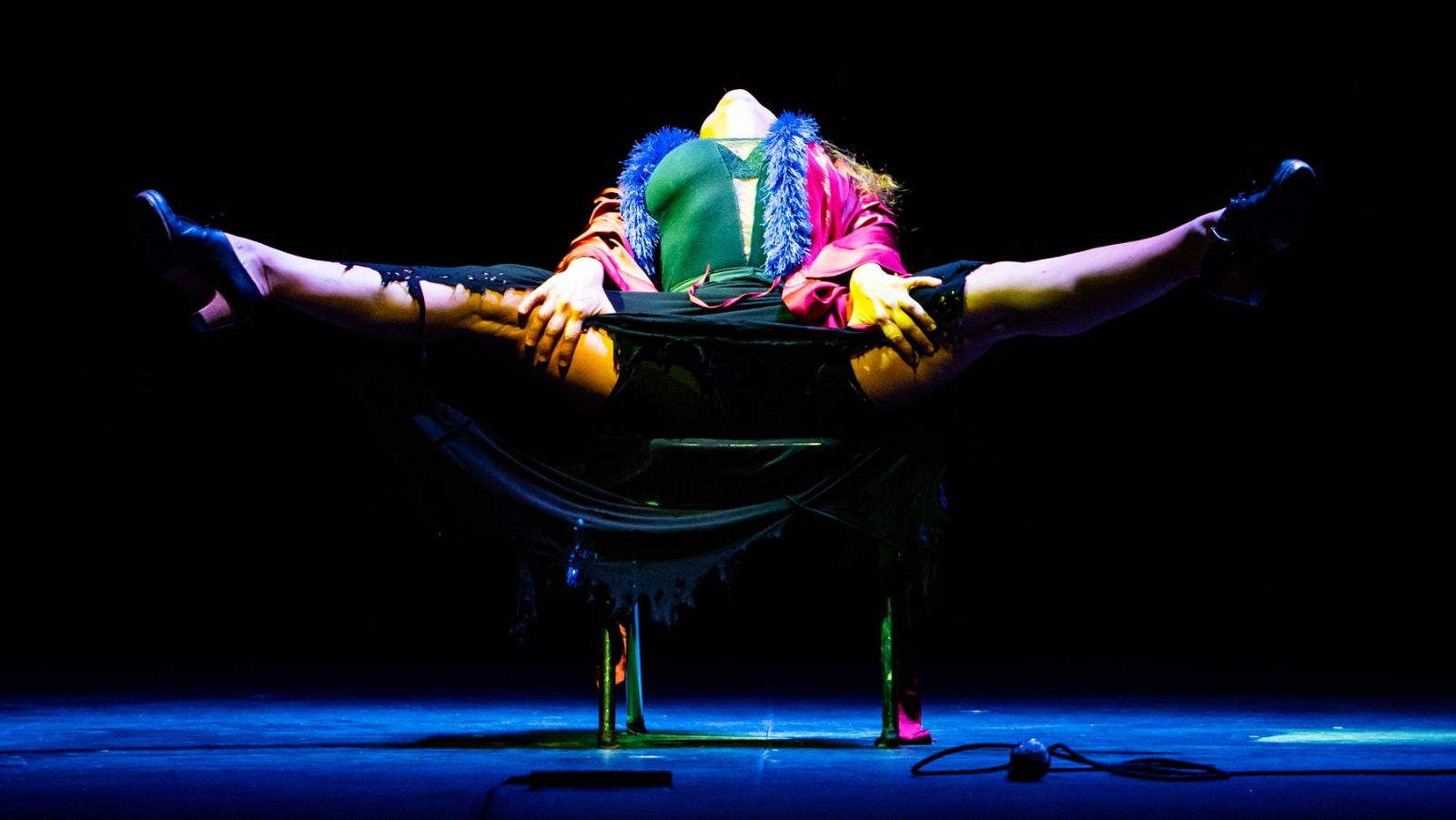 La bailarina Rocío Molina estrena 'Calentamiento' en Matadero Madrid