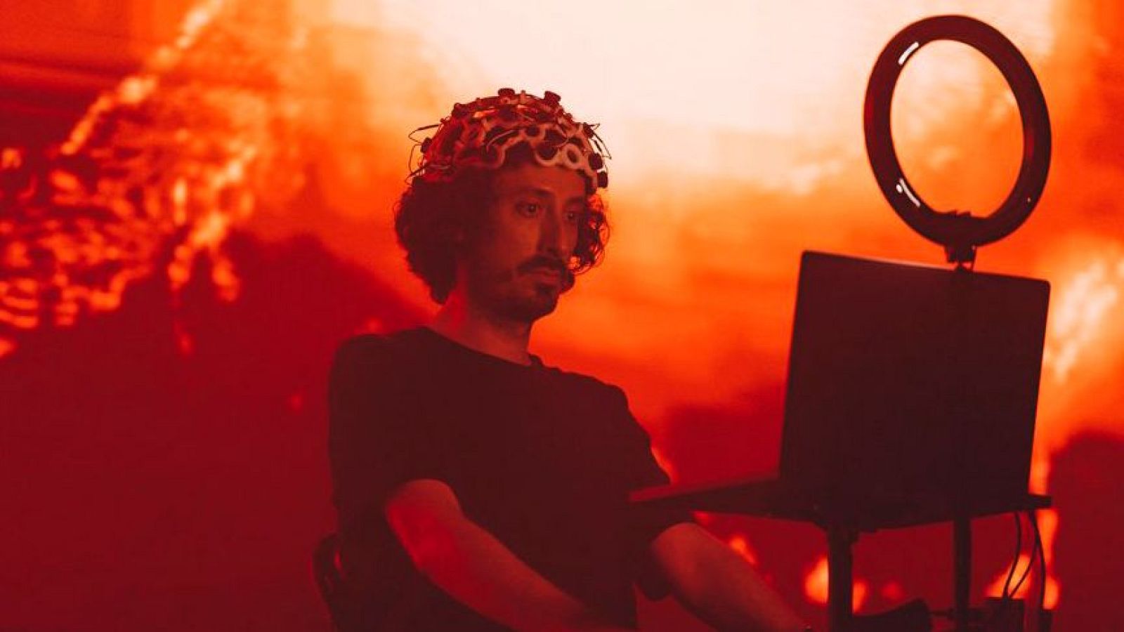 Albert Barqué-Duran gana el premio 'Ojo Crítico2025' de innovación digital en el ámbito cultural