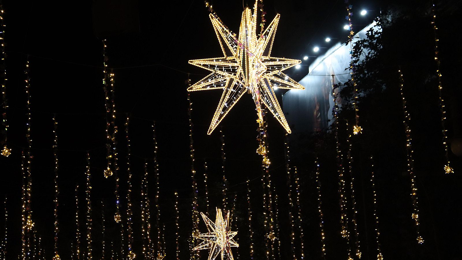 Llums de Nadal al passeig de Gràcia | ACN