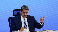 Maduro pide al pueblo estadounidense que pare "la mano enloquecida de quien ordena bombardear"
