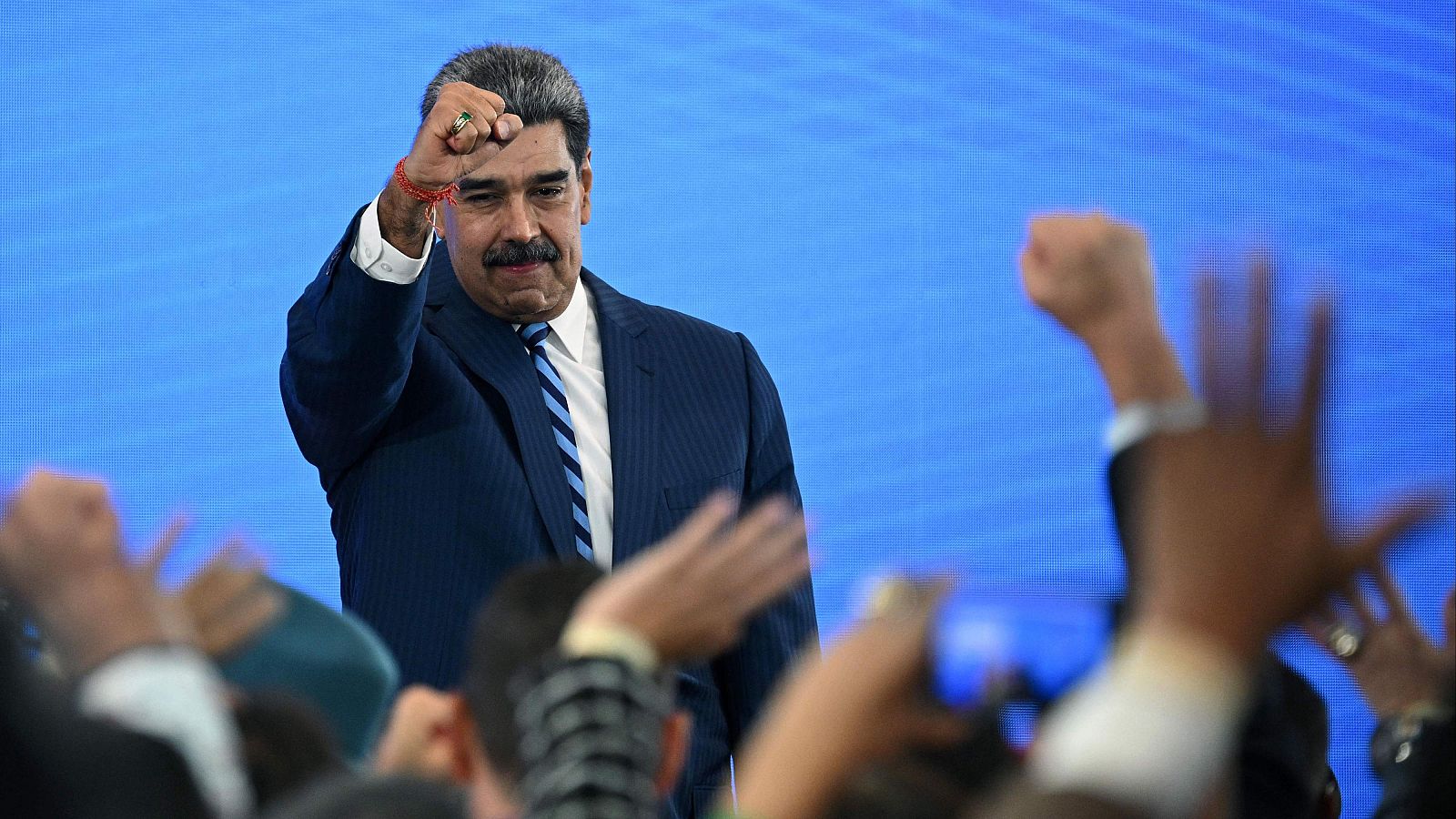 El chavismo establece grupos de calle para defender cada "centímetro" de Venezuela