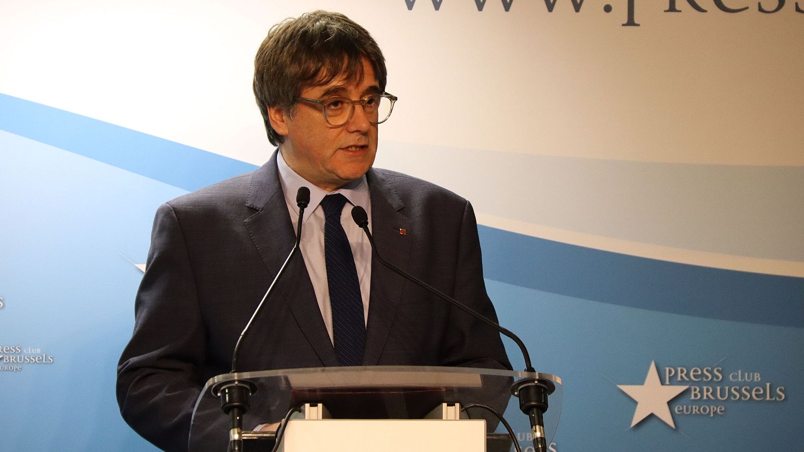 L'expresident Carles Puigdemont durant una roda de premsa a Brussel·les
