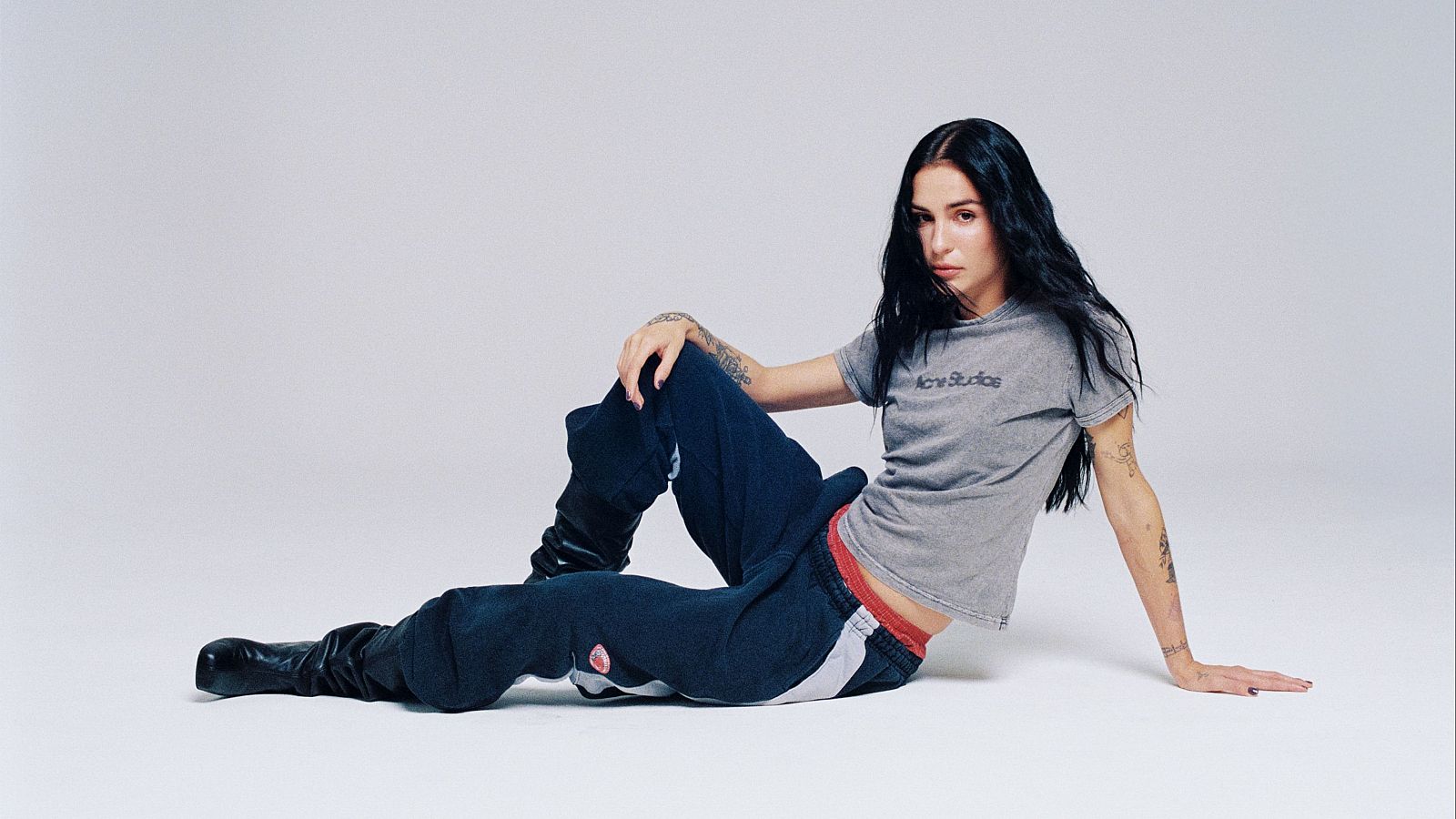 Natalia Lacunza pone voz a la crisis de los 25 en 'N2STAL5IA': "Me gustaría no preocuparme de hacerlo todo perfecto"