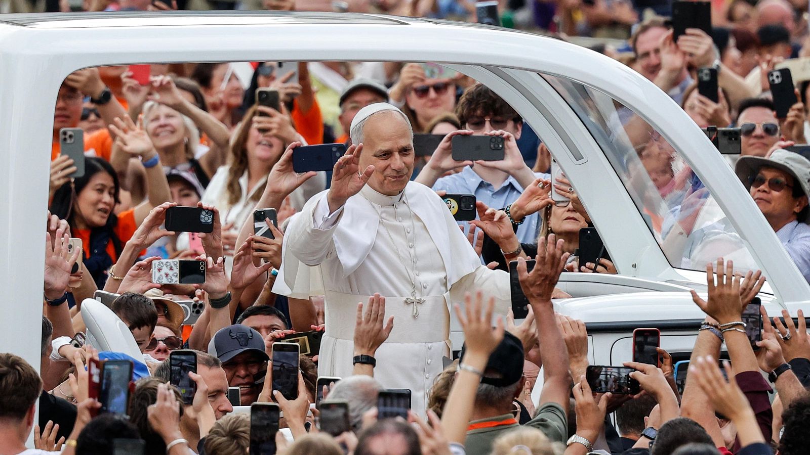 "El papa León XIV va a ser más fuerte que Francisco"
