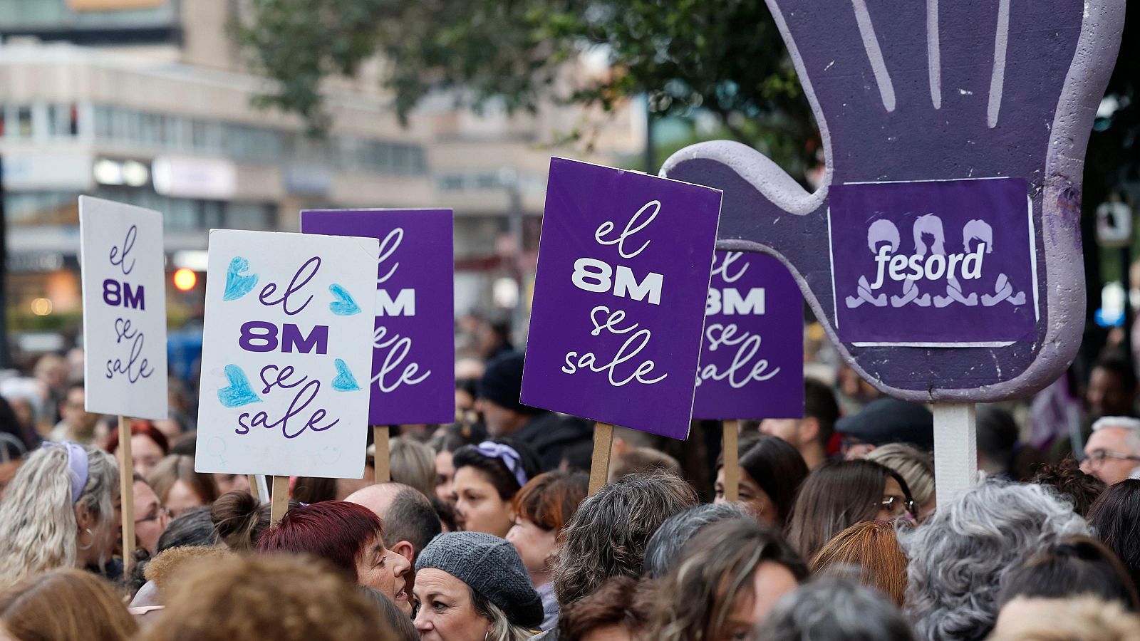 25 N: El 43% de los titulares machistas romantiza o minimiza la violencia de género