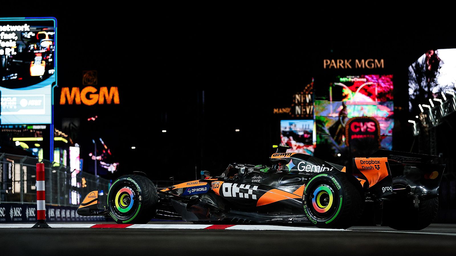 Lando Norris brilla sobre Las Vegas
