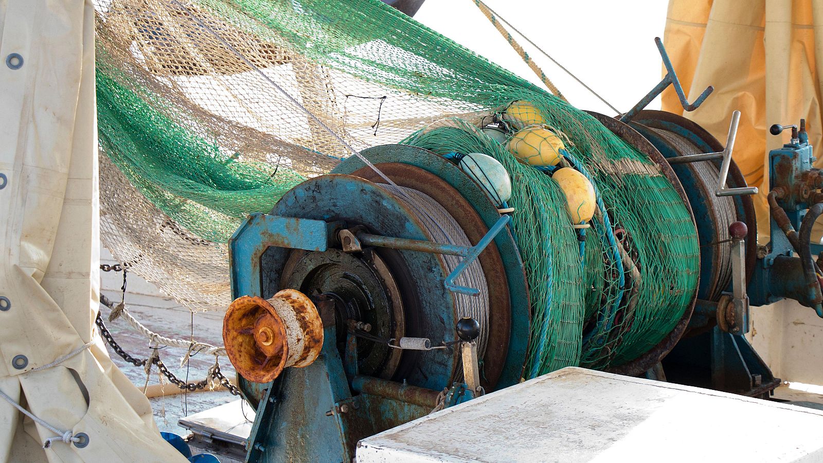 Planas anuncia 13 días más de pesca antes de fin de año para los arrastreros del Mediterráneo