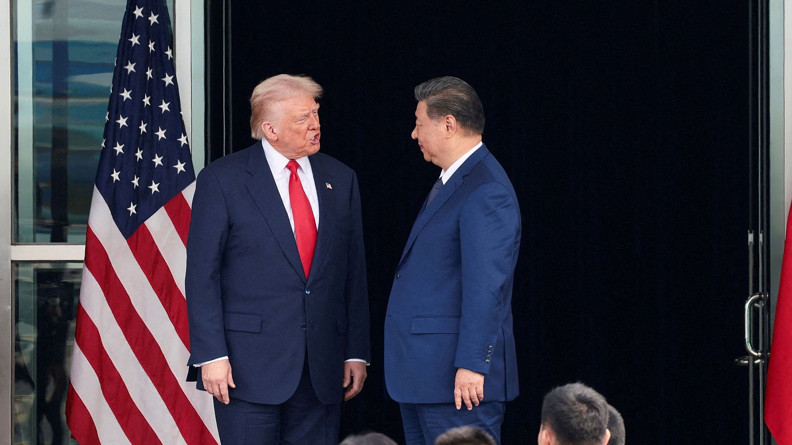 Trump y Xi hablan por teléfono