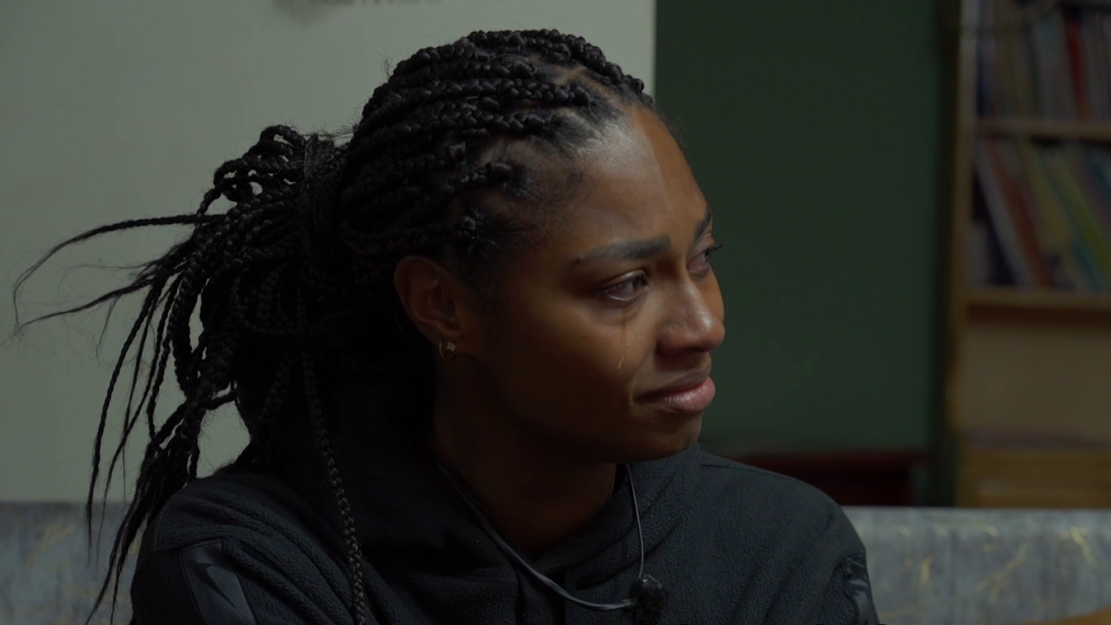 NIA se rompe en el tercer programa de 'Hasta el fin del mundo' al recordar un episodio de su infancia