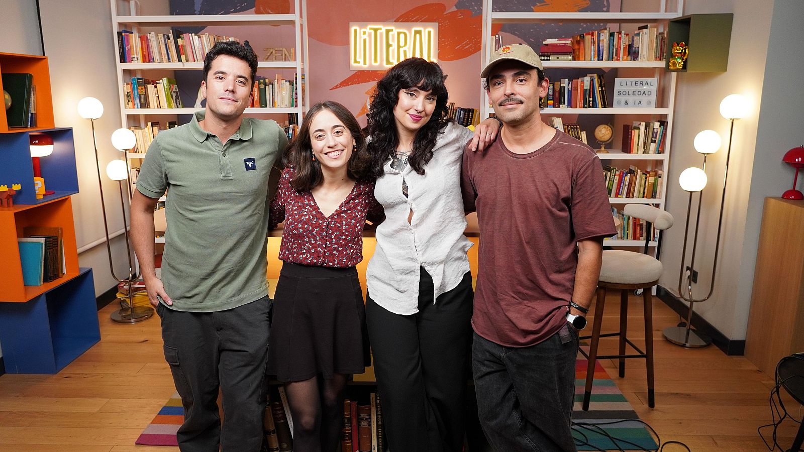 Emilio Doménech, Alba Leiva, Craudia Pradas y Rodrigo Taramona, en 'Literal'