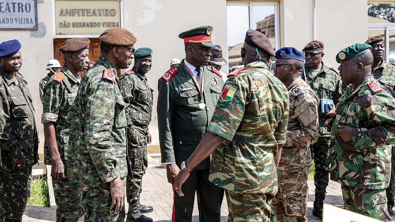Guinea Bissau: los militares ponen a uno de los suyos al frente del Gobierno y prohíben manifestaciones y huelgas