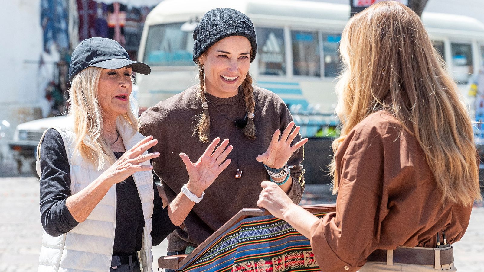 Alba Carrillo y Cristina Cifuentes - Capítulo 5 de 'Hasta el fin del mundo'