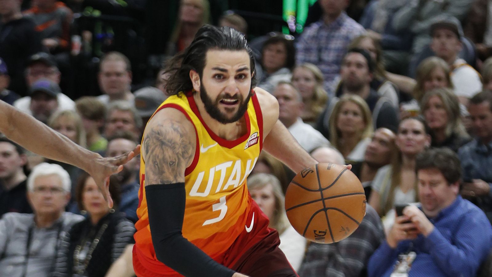 Ricky Rubio anota 7 puntos en la victoria de los Jazz ante los Mavericks