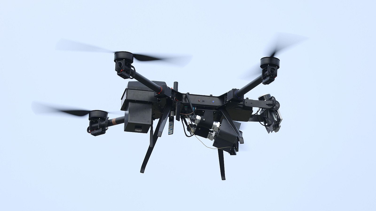 Militares franceses disparan contra cinco drones que sobrevolaban la base de submarinos nucleares de Brest