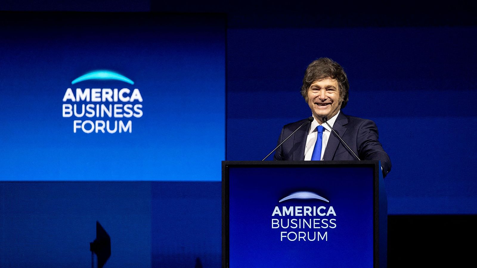 Argentina regresa a los mercados globales a través de la colocación de un bono en dólares a cuatro años