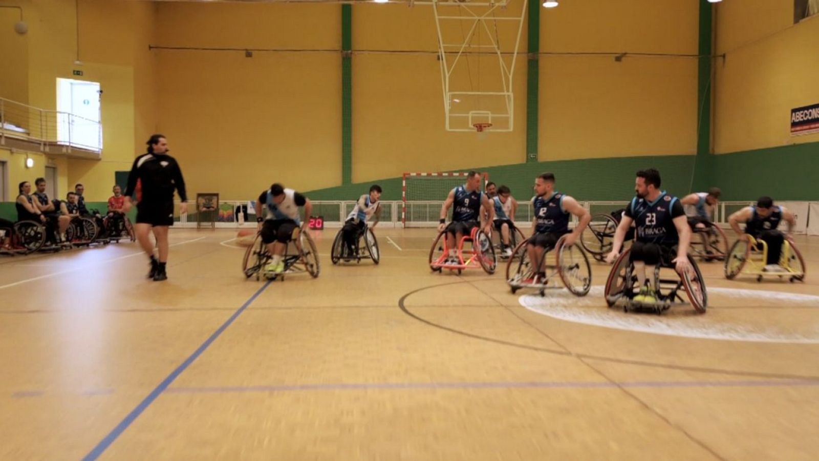 Basketmi Ferrol: cuando el baloncesto enseña a vivir