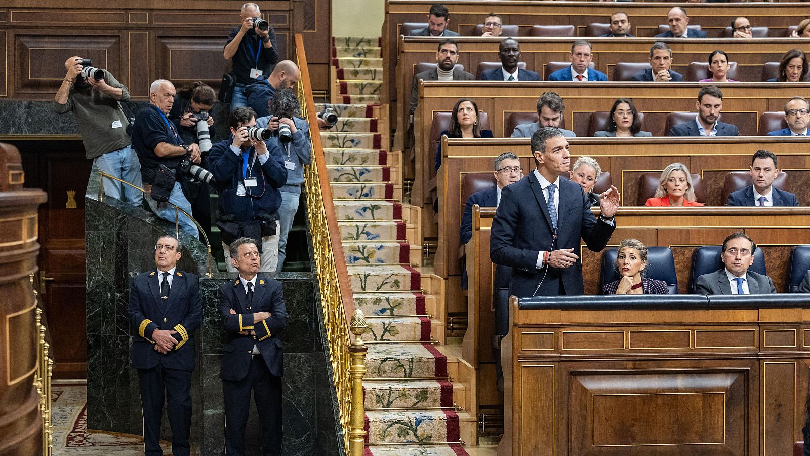 El Congreso aprueba el aumento salarial para los empleados públicos con apoyo del PP