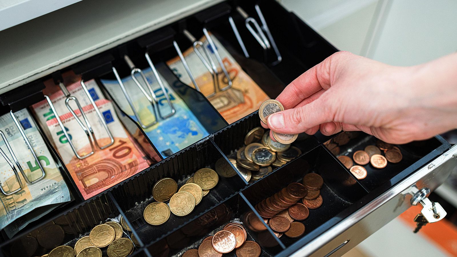 La inflació de novembre es manté en el 2,6% a Catalunya