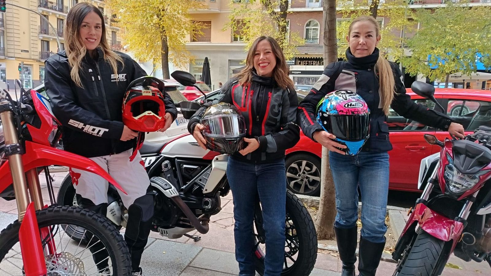 Cristina Mochales, Alicia Sornosa y Begoña Calvo