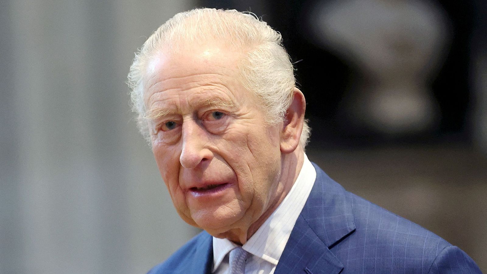 Carlos III anuncia que su tratamiento de cáncer podrá "reducirse" en el próximo año