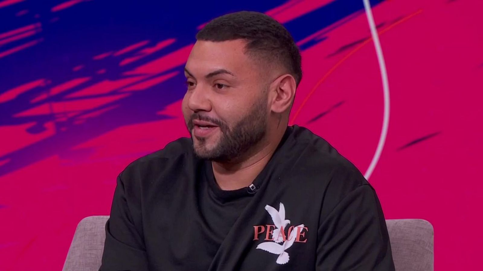 Zac Blanch: "Em podien tallar la cama, però les ales no me les tallarien mai"