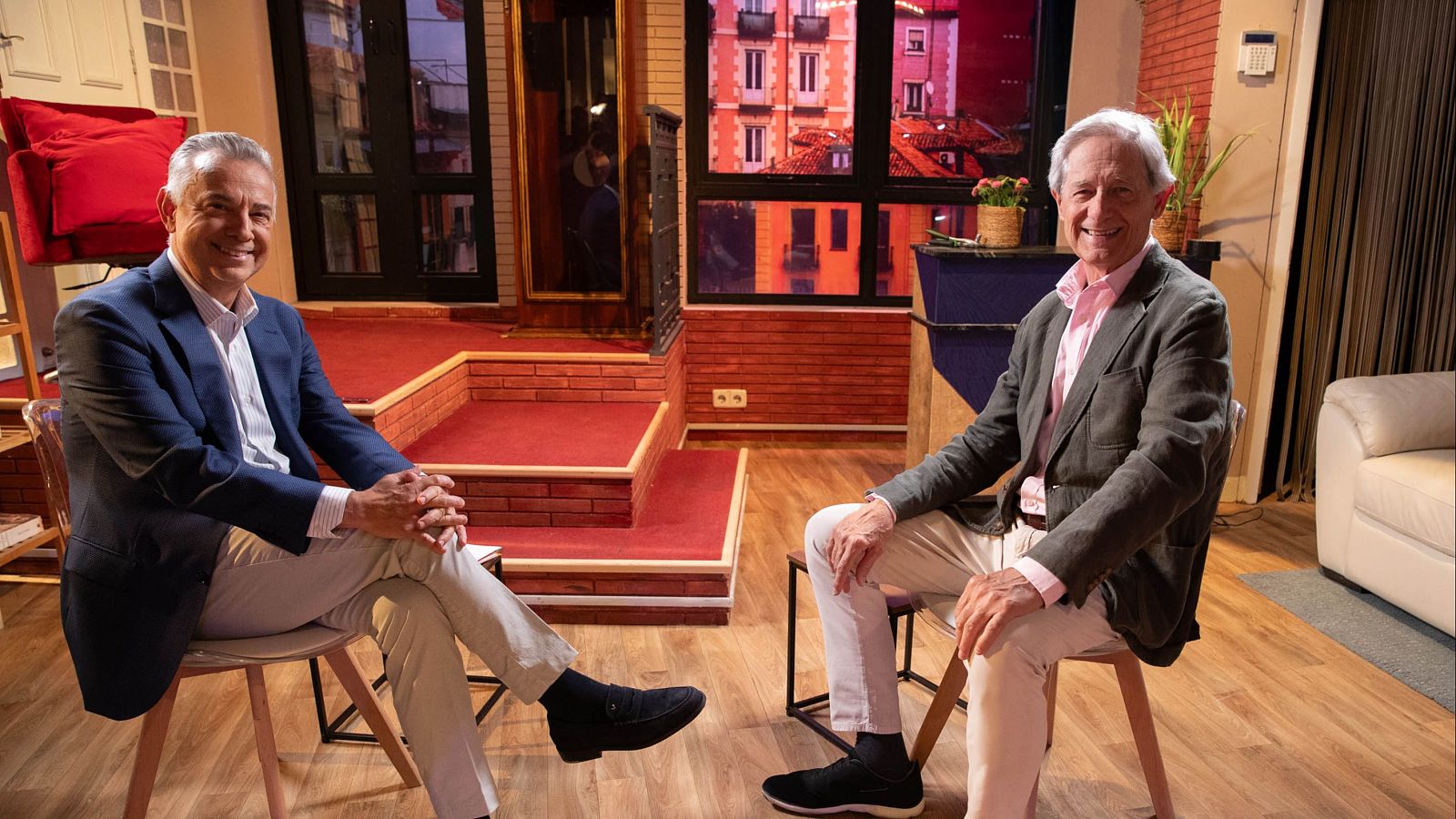 Jenaro Castro con Josema Yuste durante la entrevista