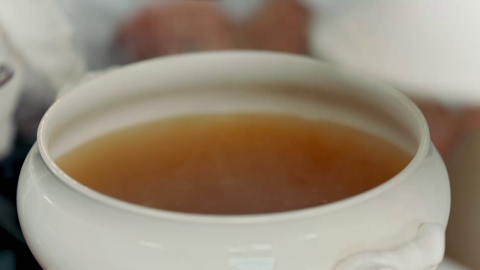 Receta de consomé navideño de Samantha Vallejo-Nágera