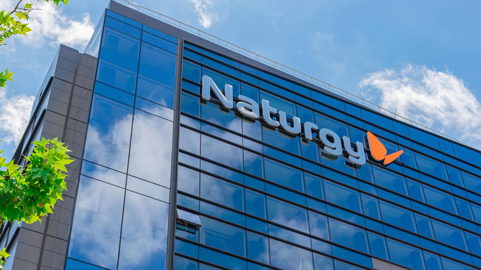 La CNMC multa a Naturgy con 5 millones por restringir la competencia