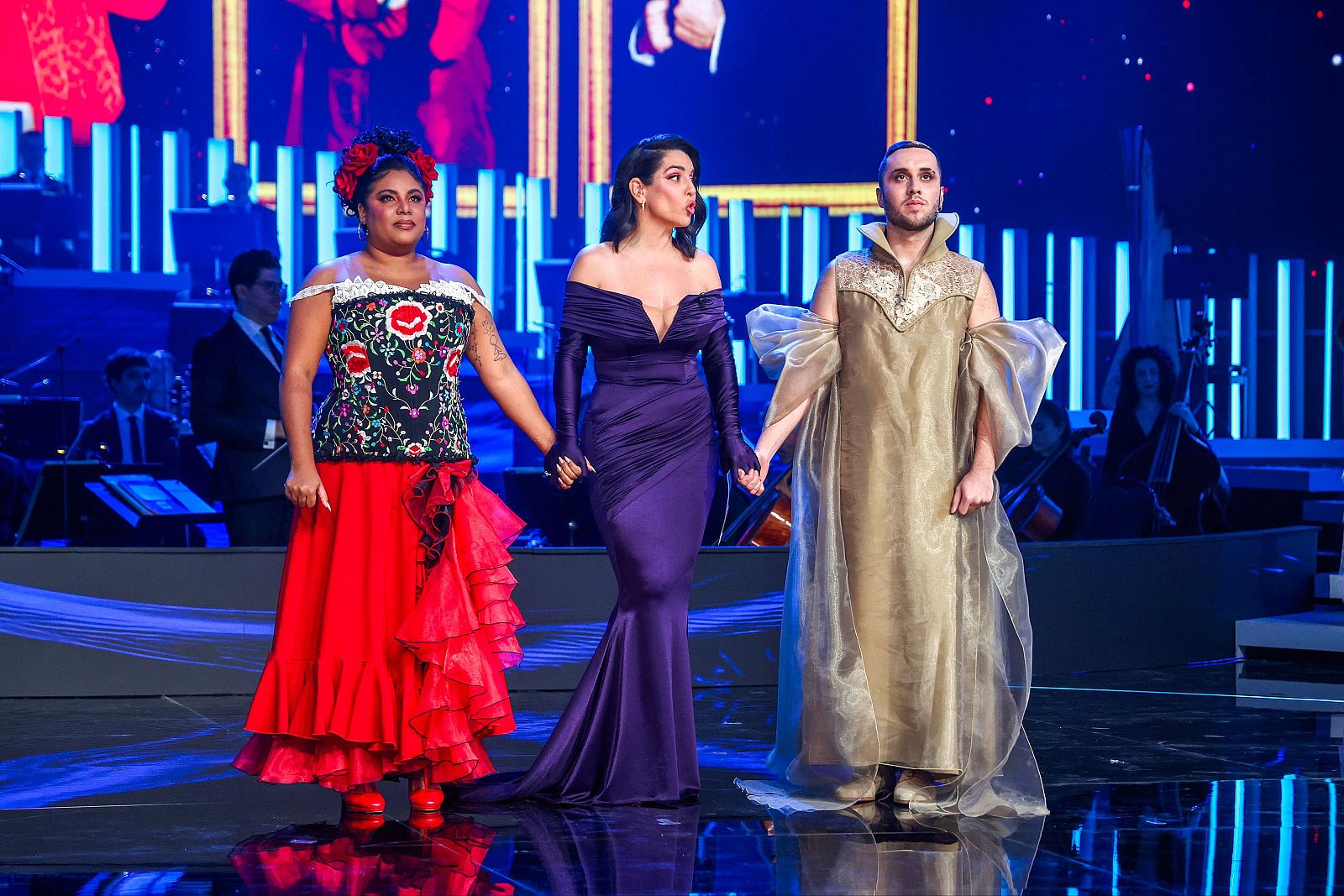 Ruth Lorenzo junto a Merlyn y Ginés, concursantes de 'ARIA'