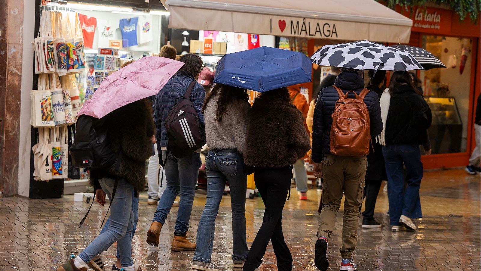 La Aemet eleva a aviso rojo el aviso por lluvias en Málaga y piden por alerta a la población extremar la precaución